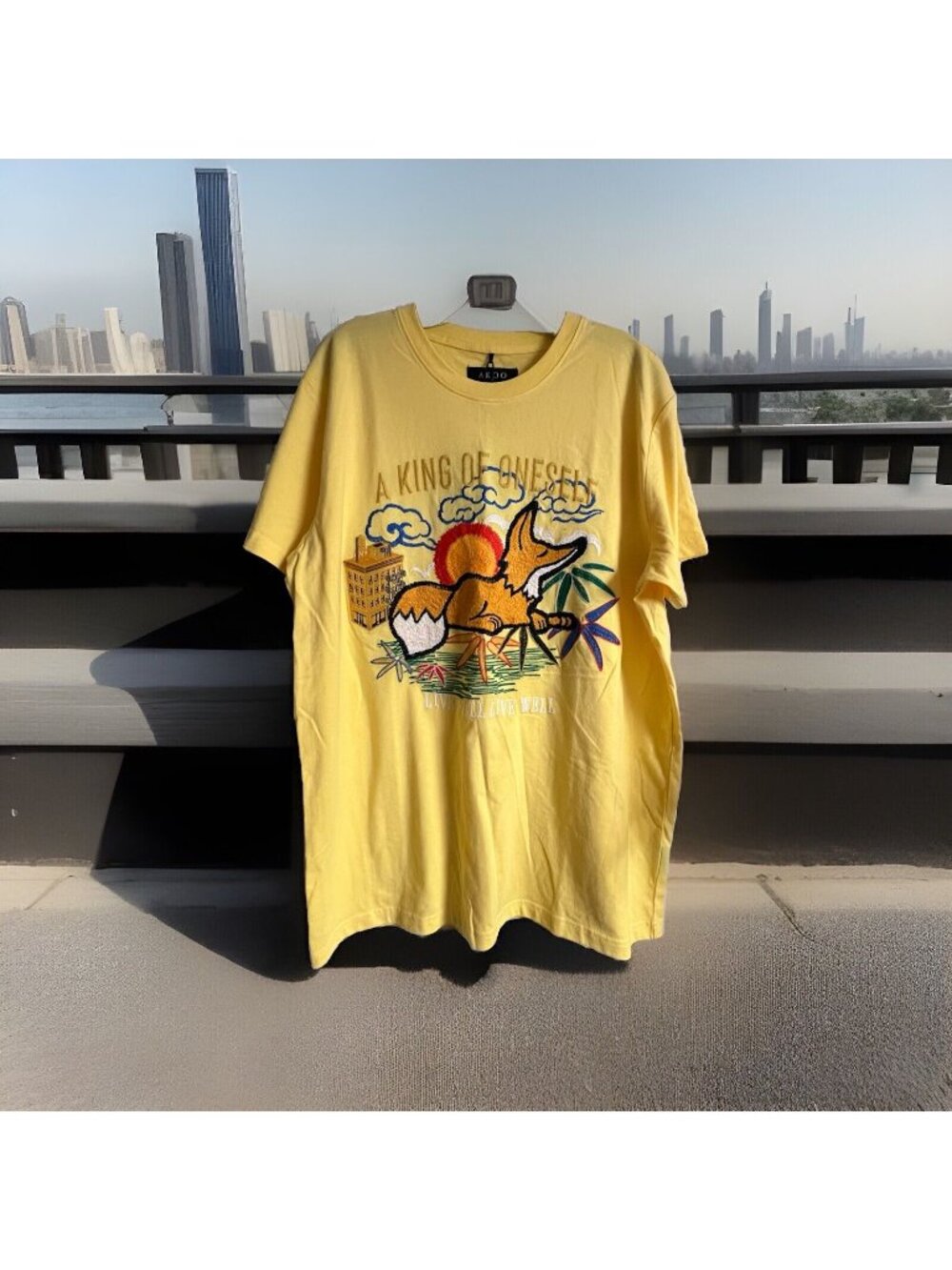 NWT Men's Akoo Sunrise SS knit Snapdragon Embroidered T Shirt Yellow Size Large